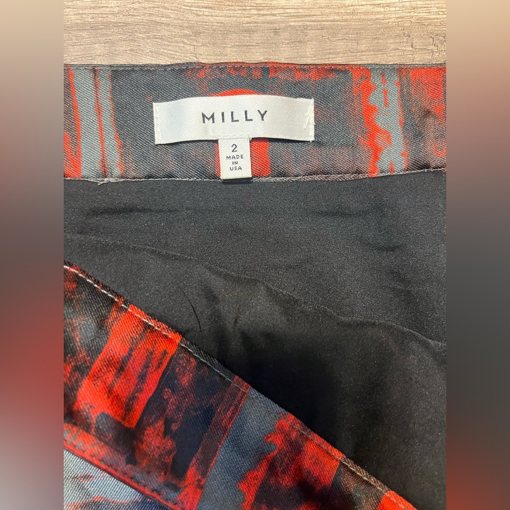 Milly Women's Graphic Print Skirt - Red/Grey
- Size 2 - Picture 7 of 11